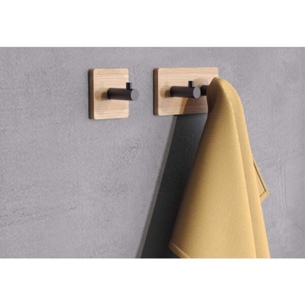 Conjunto de Perchas de baño Juncos Gedy ambiente 3